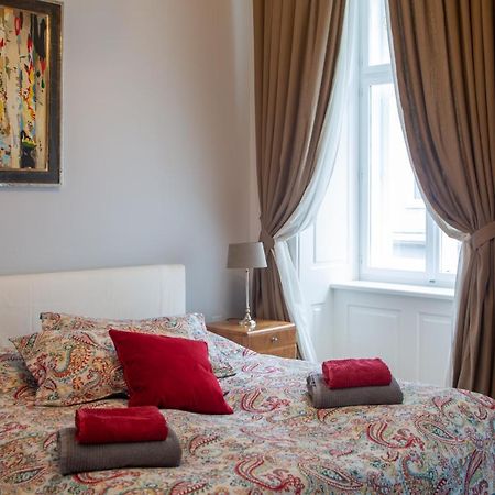 Stilvolles Apartment In Zentraler Lage เวียนนา ภายนอก รูปภาพ
