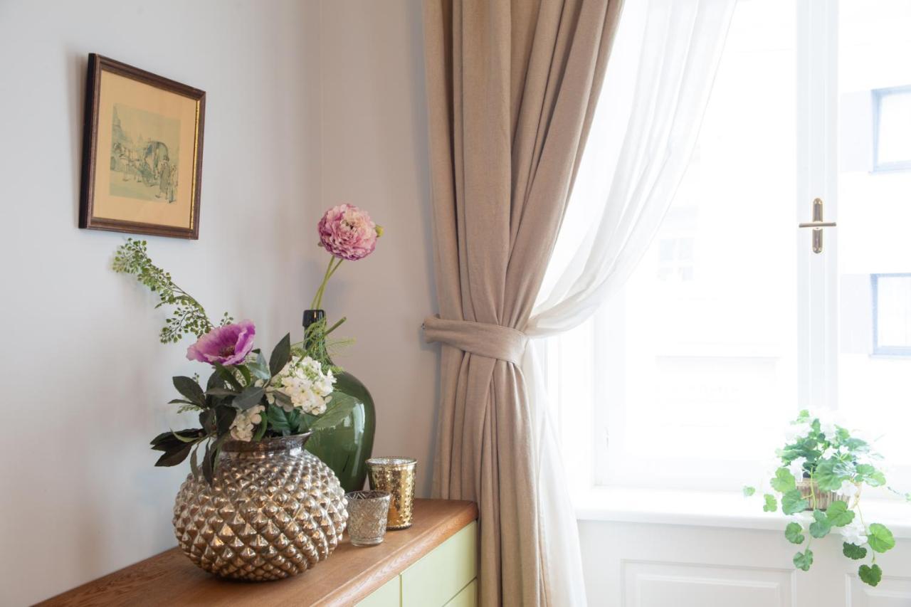 Stilvolles Apartment In Zentraler Lage เวียนนา ภายนอก รูปภาพ