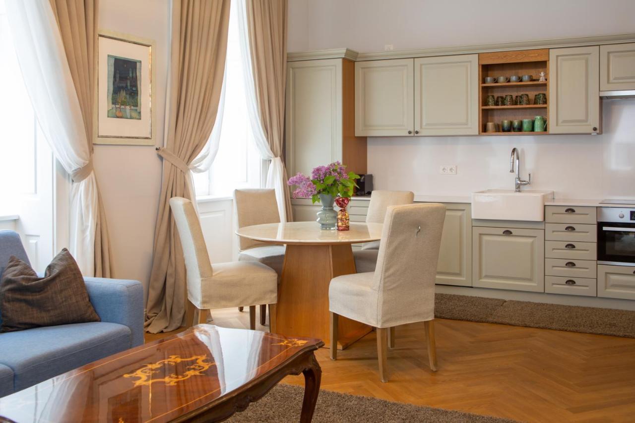 Stilvolles Apartment In Zentraler Lage เวียนนา ภายนอก รูปภาพ